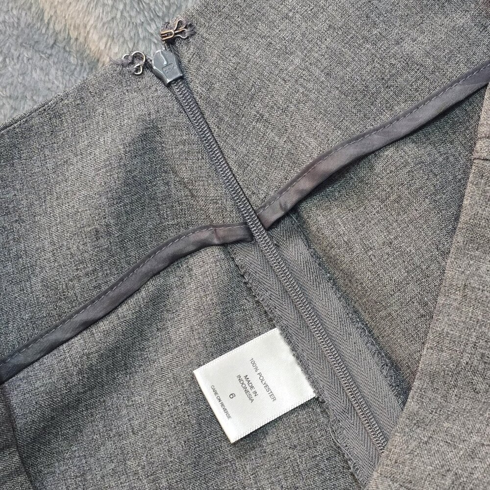 New York & Co Gray Pencil Skirt 6 Workwear - Picture 4 of 8